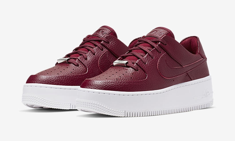 NIKE WMNS AIR FORCE 1 SAGE LOW 