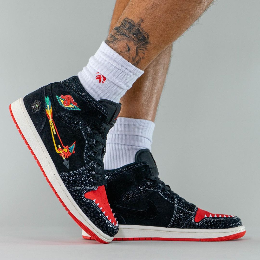 Nike Air Jordan 1 Mid "Dia De Muertos
