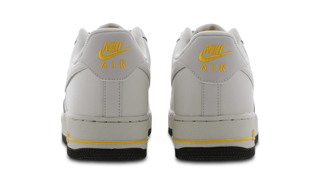 ナイキ エア フォース 1 ロー “ライトボーン/ゴールド/ブラック” (NIKE AIR FORCE 1 LOW “Light Bone/Gold/Black”) [DO6389-002]