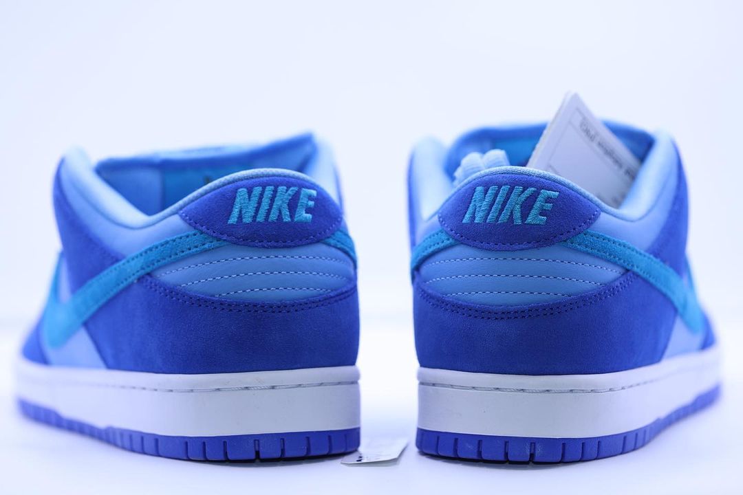 Nike SB Dunk Low "Blue Raspberry" ダンク