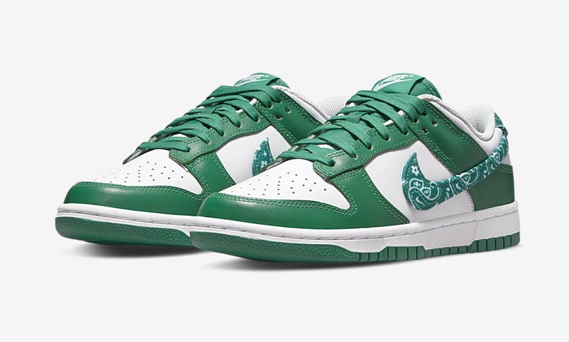 NIKE DUNK low ESS ペイズリーパック