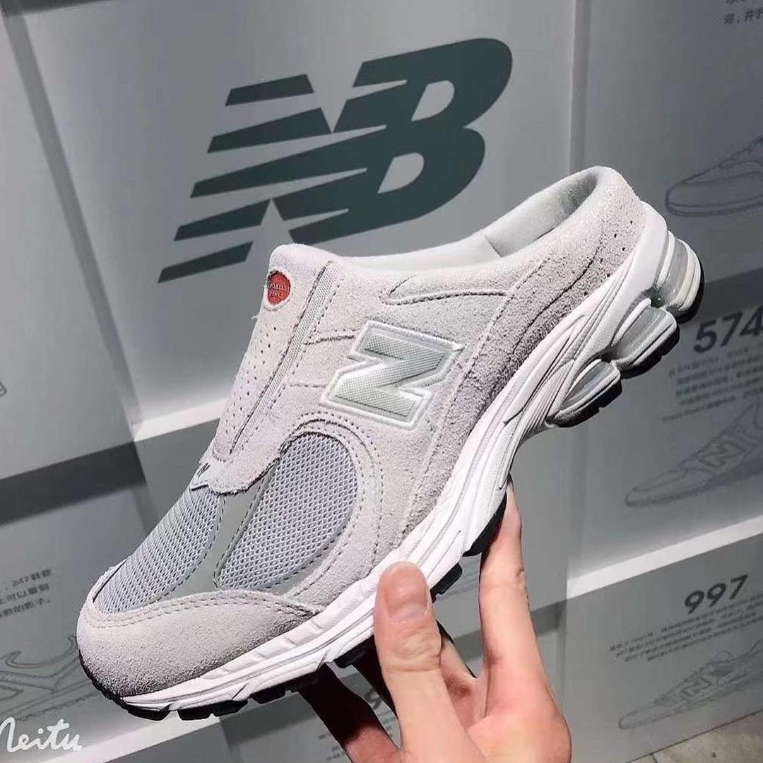 New Balance 2002のスライドバージョンが登場か？ (ニューバランス)