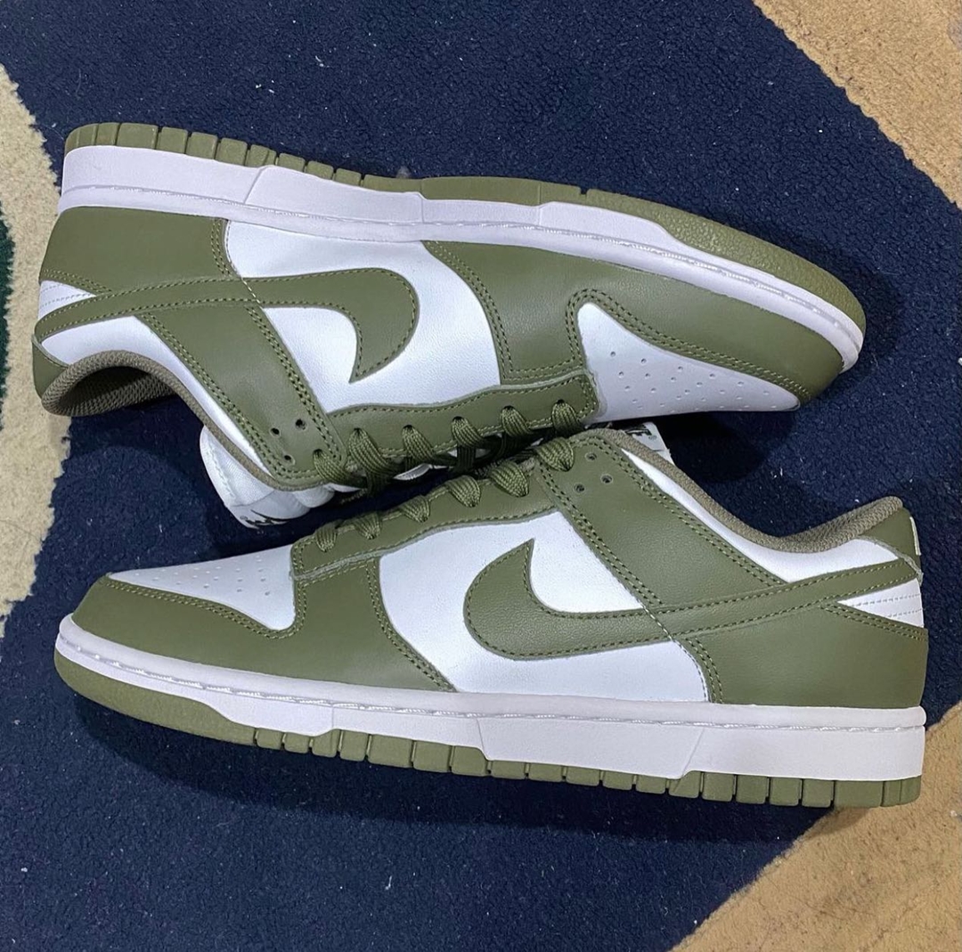28 NIKE DUNK LOW DD1503-120 Olive ダンク