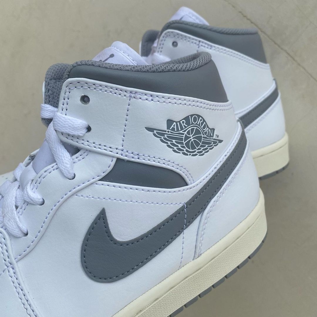 【国内 7/23 発売】ナイキ エア ジョーダン 1 ミッド “ビンテージグレー” (NIKE AIR JORDAN 1 MID “Vintage Grey”) [554724-135]