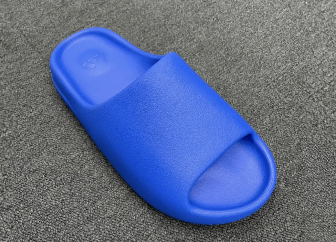 【未使用】Yeezy slide azure イージー adidas
