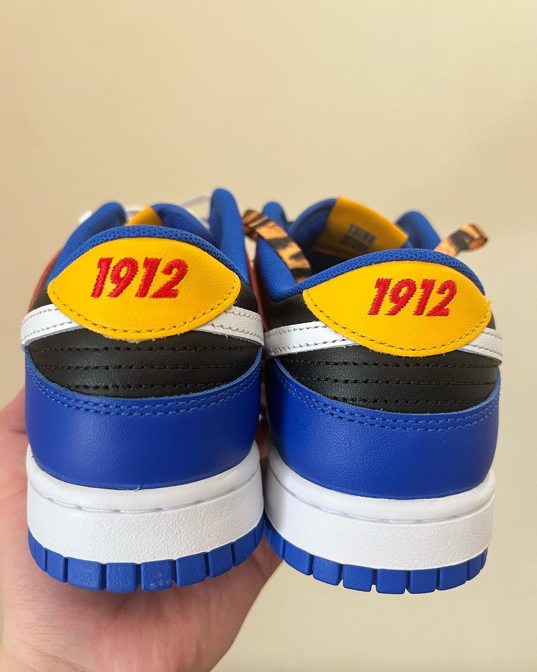 海外 10/8、10/9 発売予定！Tennessee State University x NIKE DUNK LOW (テネシー ステート タイガース ナイキ ダンク ロー) [DR6190-100]