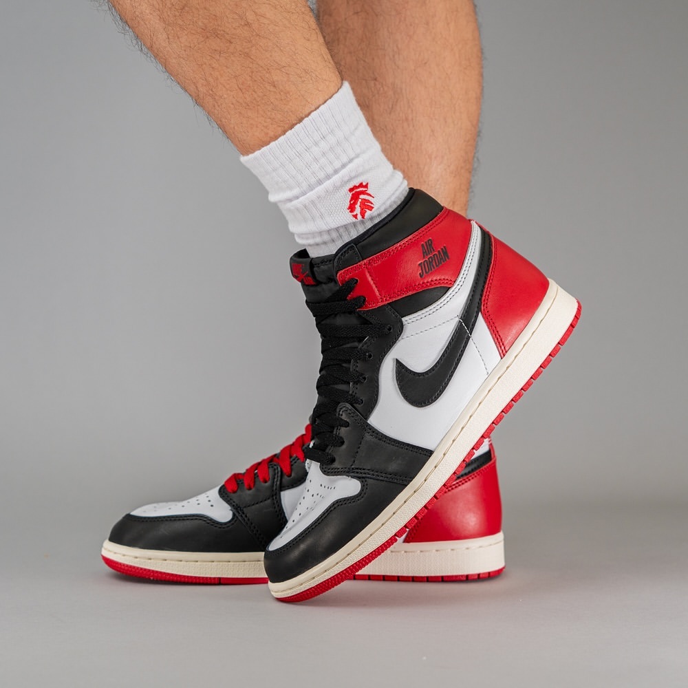 【国内 2024年 11/3 発売予定】ナイキ エア ジョーダン 1 ハイ OG “リイマジンド/ブラックトゥ” (NIKE AIR JORDAN 1 HIGH OG “Reimagined/Black Toe”) [DZ5485-106]