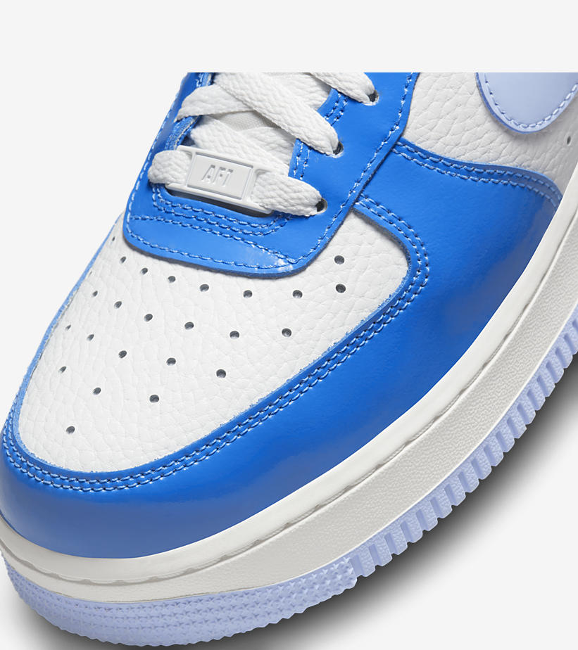 【海外 2025年 4月 リストック予定】ナイキ エア フォース 1 ロー “ブルーパテント” (NIKE AIR FORCE 1 LOW “Blue Patent”) [FJ4801-400]