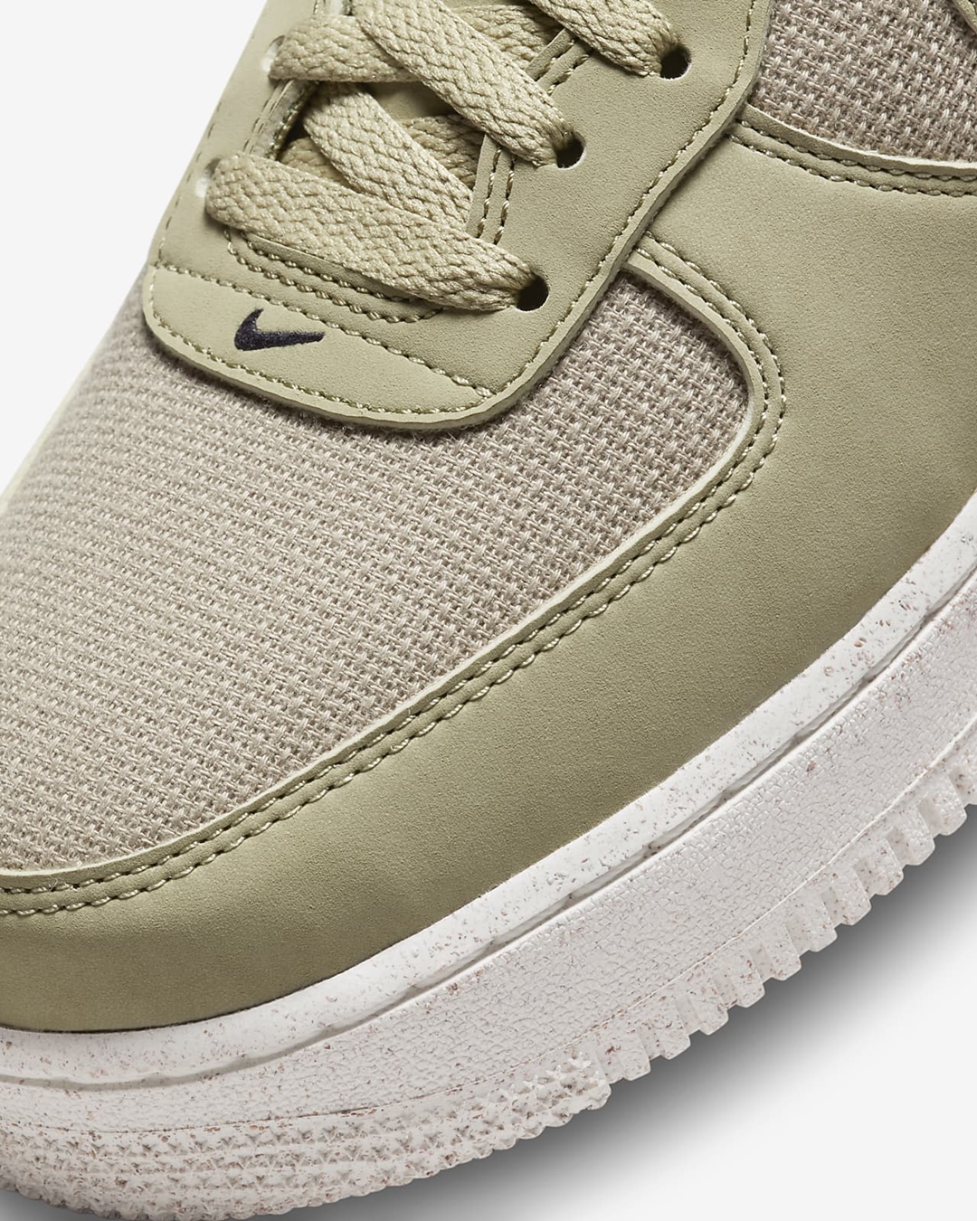 【国内 4/15 発売】ナイキ エア フォース 1 07 ロー “ニュートラルオリーブ/セイル” (NIKE AIR FORCE 1 07 LOW “Neutral Olive/Sail”) [FJ1954-200]