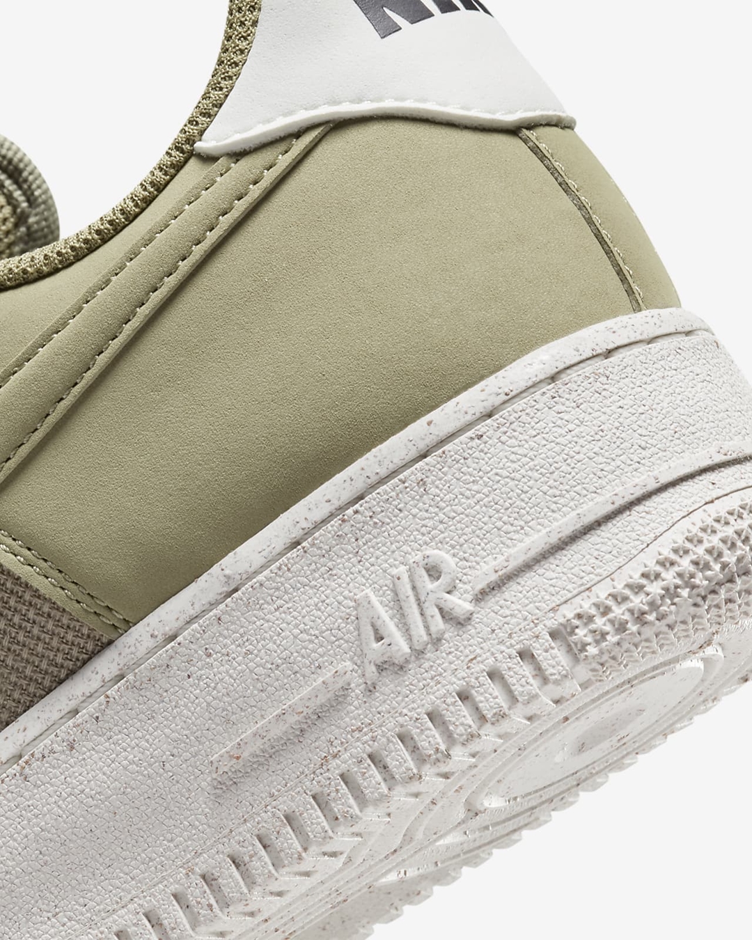 【国内 4/15 発売】ナイキ エア フォース 1 07 ロー “ニュートラルオリーブ/セイル” (NIKE AIR FORCE 1 07 LOW “Neutral Olive/Sail”) [FJ1954-200]