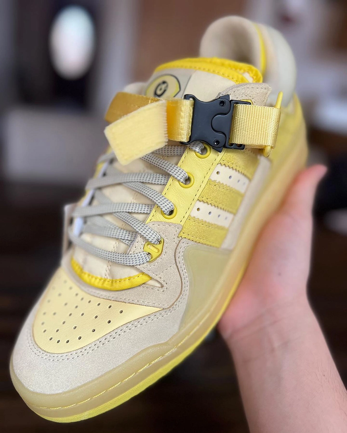 サンプル】Bad Bunny × adidas Originals FORUM BUCKLE LOW “Yellow ...