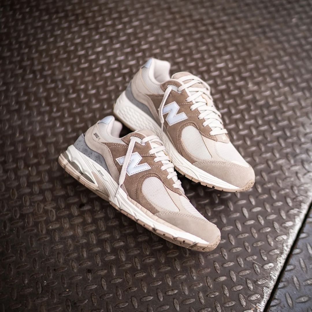 【国内 8/18 発売予定】New Balance M2002 RSI “Driftwood” (ニューバランス)