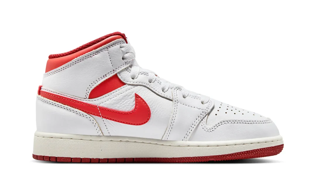 【2024年 2/14 発売】ナイキ エア ジョーダン 1 ミッド SE “ホワイト/デューンレッド” (NIKE AIR JORDAN 1 MID SE “White/Dune Red”) [FJ3458-160]