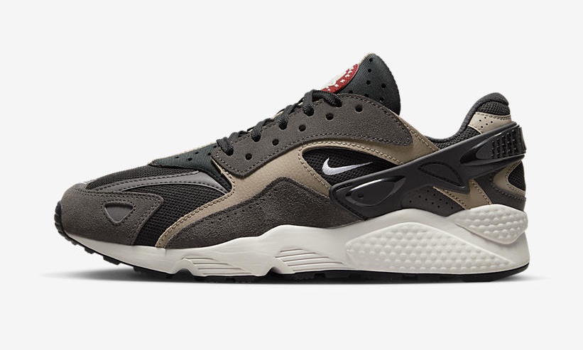 海外 7/13 発売予定！ナイキ エア ハラチ ランナー “ブラウン/ブラック/レッド” (NIKE AIR HUARACHE RUNNER “Brown/Black/Red”) [DZ3306-003]