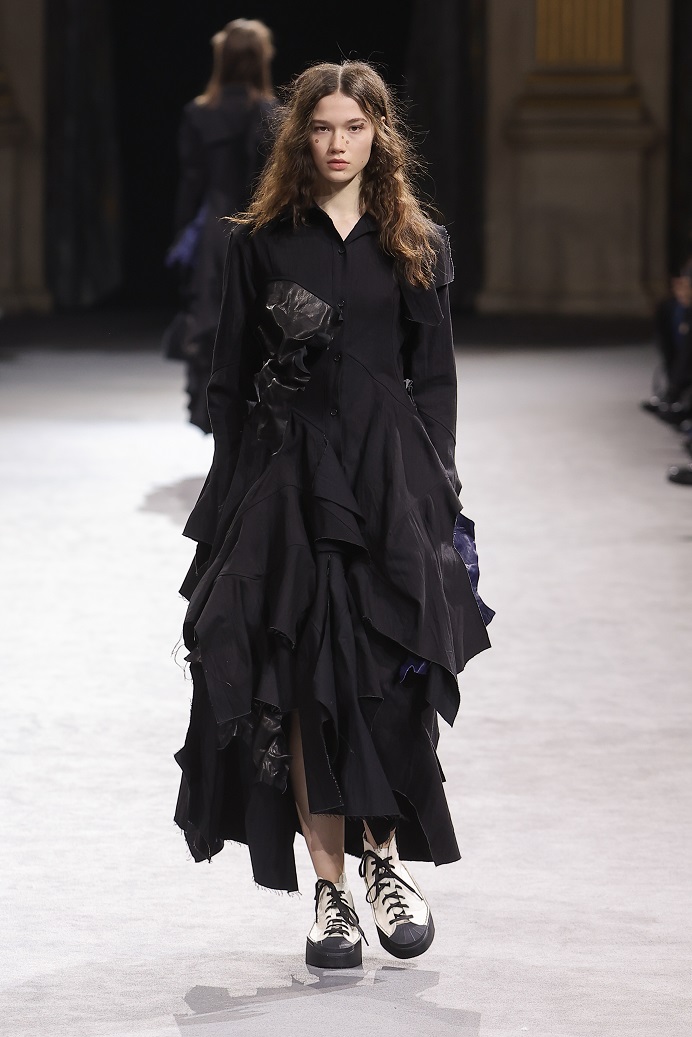 Yohji Yamamoto 2023-24 Autumn/Winter Collectionが8/2 展開 (ヨウジヤマモト 2023年 秋冬)