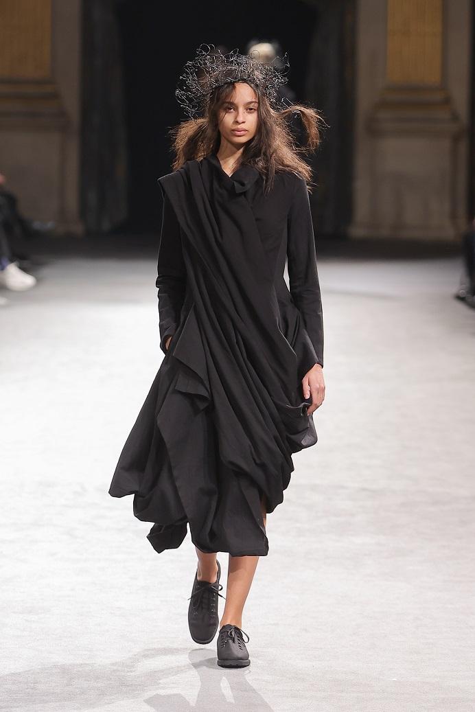 Yohji Yamamoto 2023-24 Autumn/Winter Collectionが8/2 展開 (ヨウジヤマモト 2023年 秋冬)