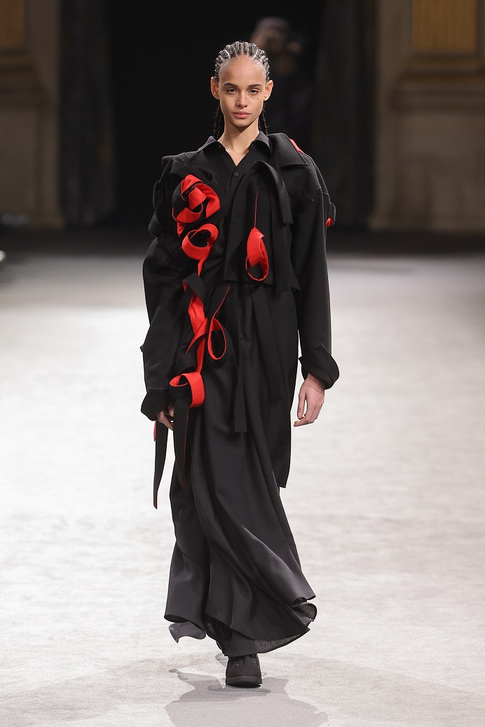 Yohji Yamamoto 2023-24 Autumn/Winter Collectionが8/2 展開 (ヨウジヤマモト 2023年 秋冬)