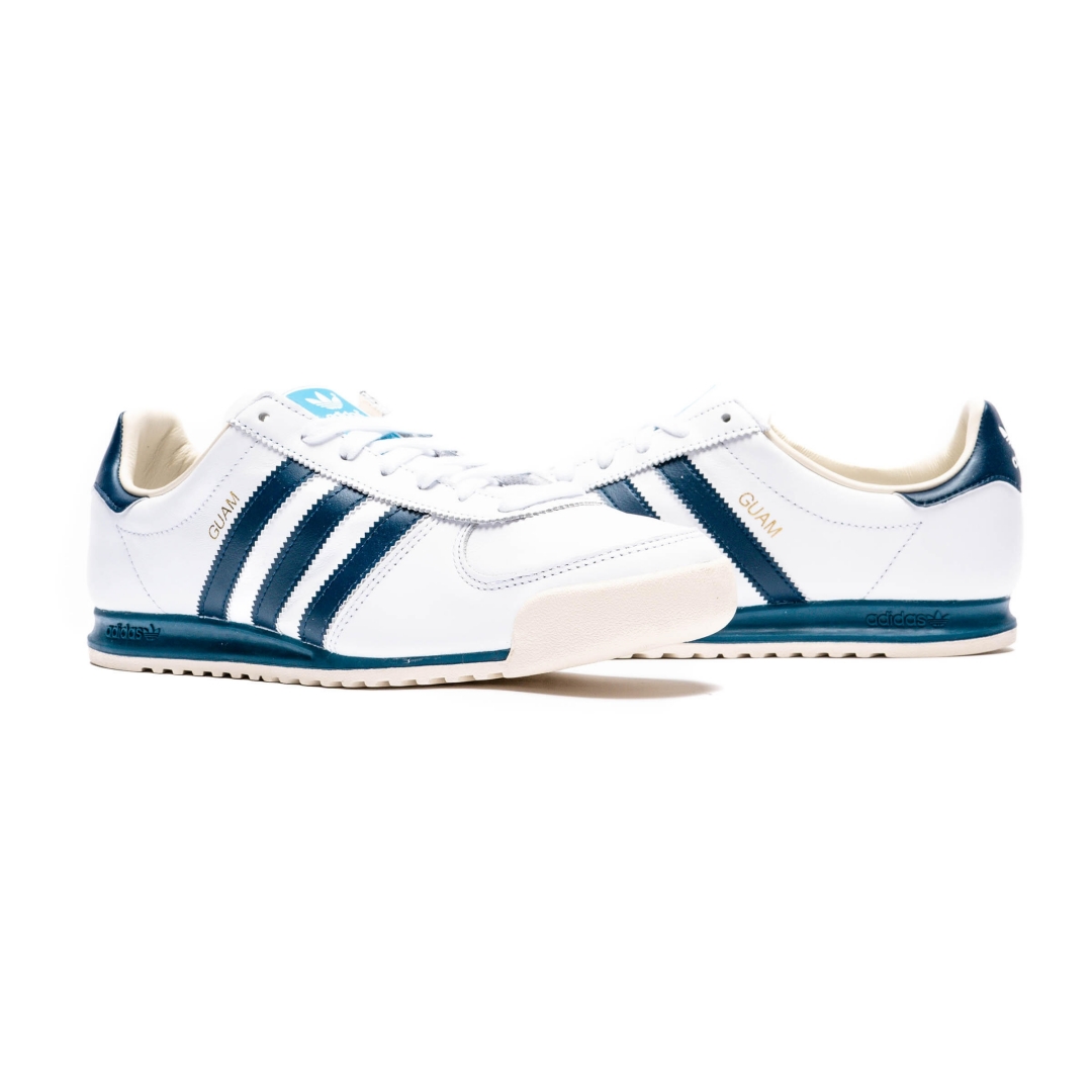 【発売中】アディダス オリジナルス グアム フットウェアホワイト/ダークブルー (adidas Originals GUAM “White/Dark Blue”) [ID2110]