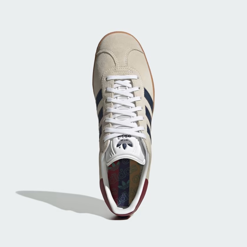 海外発売！adidas Originals GAZELLE “Off White/Dark Blue/Collegiate Burgundy” (アディダス オリジナルス ガゼル “オフホワイト/ダークブルー/カレッジバーガンディ”) [IE0546]