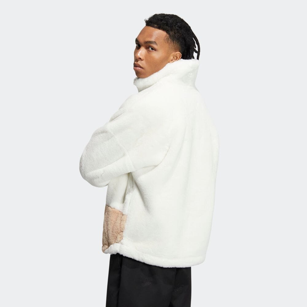 存在感のあるフェイクファージャケットがアディダスオリジナルスから10/6 発売 (adidas Originals Fur Track Jacket) [HR3483/HR3484/HR3485]