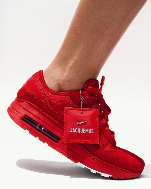 【2024年 7/23 発売】JACQUEMUS × NIKE AIR MAX 1 86 (ジャックムス ナイキ エア マックス 1 86) [HM6690-100/HM6690-600]