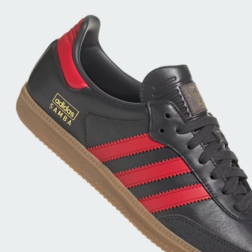 【国内 1/14 発売】アディダス オリジナルス サンバ “カーボン/ベタースカーレット/ガム” (adidas Originals SAMBA “Carbon/Better Scarlet/Gum”) [IG6173]