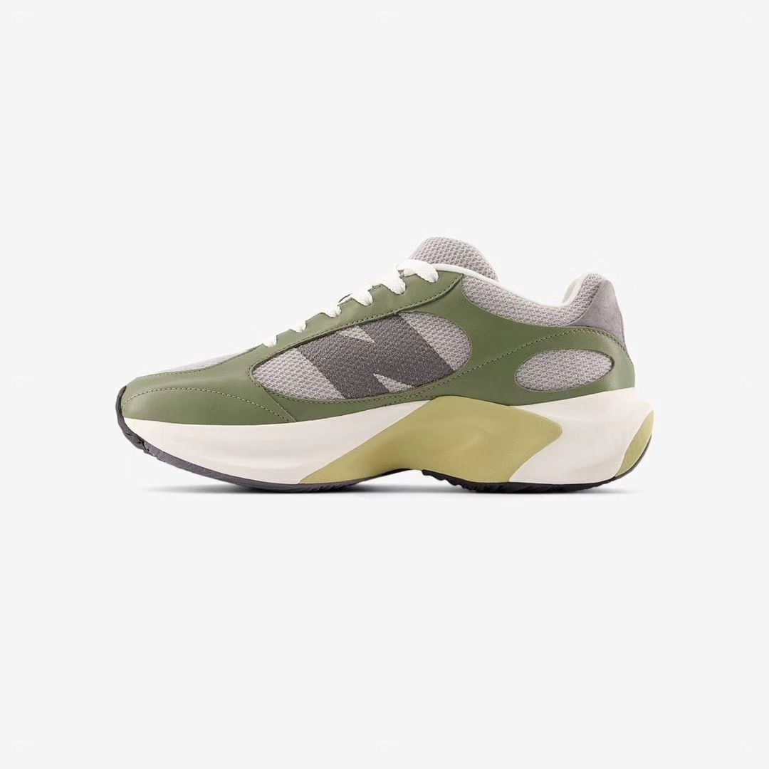 【発売予定】New Balance WARPED RUNNER UWRPDMMA “Dark Olive/Sea Salt” (ニューバランス ワープドランナー)