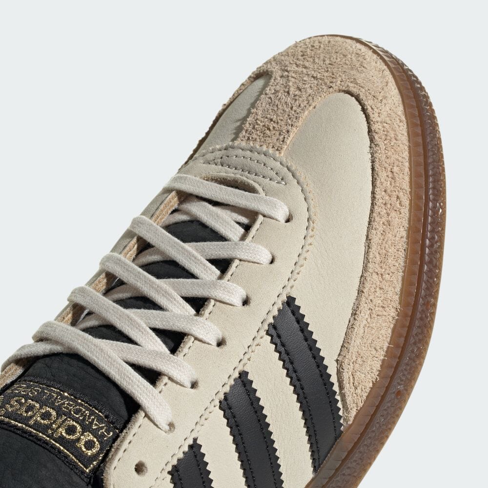 【国内 12/29 発売】adidas Originals HANDBALL SPEZIAL “Wonder White/Core Black/Magic Beige” (アディダス オリジナルス ハンドボール スペツィアル “ワンダーホワイト/コアブラック/マジックベージュ”) [IE3698]