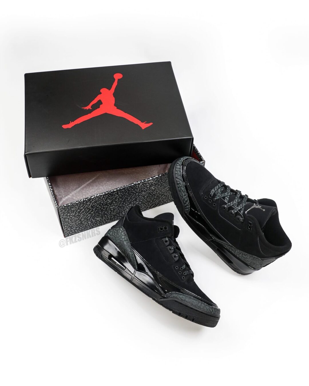 【2025年 1/11 or 1/25 発売予定】ナイキ エア ジョーダン 3 レトロ “ブラックキャット” (NIKE AIR JORDAN 3 RETRO “Black Cat”) [CT8532-001]