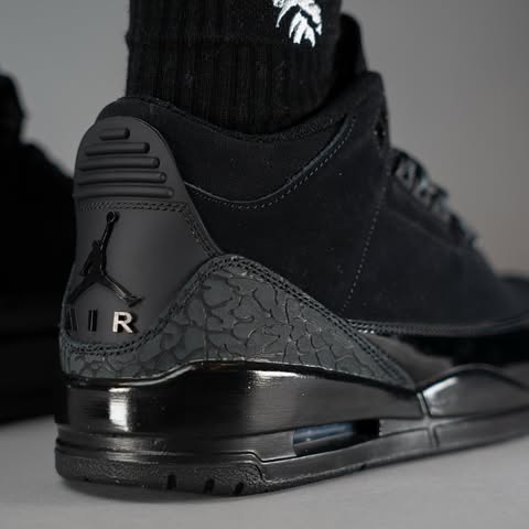 【2025年 1/11 or 1/25 発売予定】ナイキ エア ジョーダン 3 レトロ “ブラックキャット” (NIKE AIR JORDAN 3 RETRO “Black Cat”) [CT8532-001]