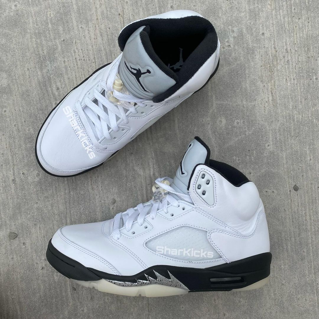 【2024年 8/10 発売】ナイキ エア ジョーダン 5 レトロ “ホワイト/ブラック” (NIKE AIR JORDAN 5 RETRO “White/Black”) [DD0587-110]