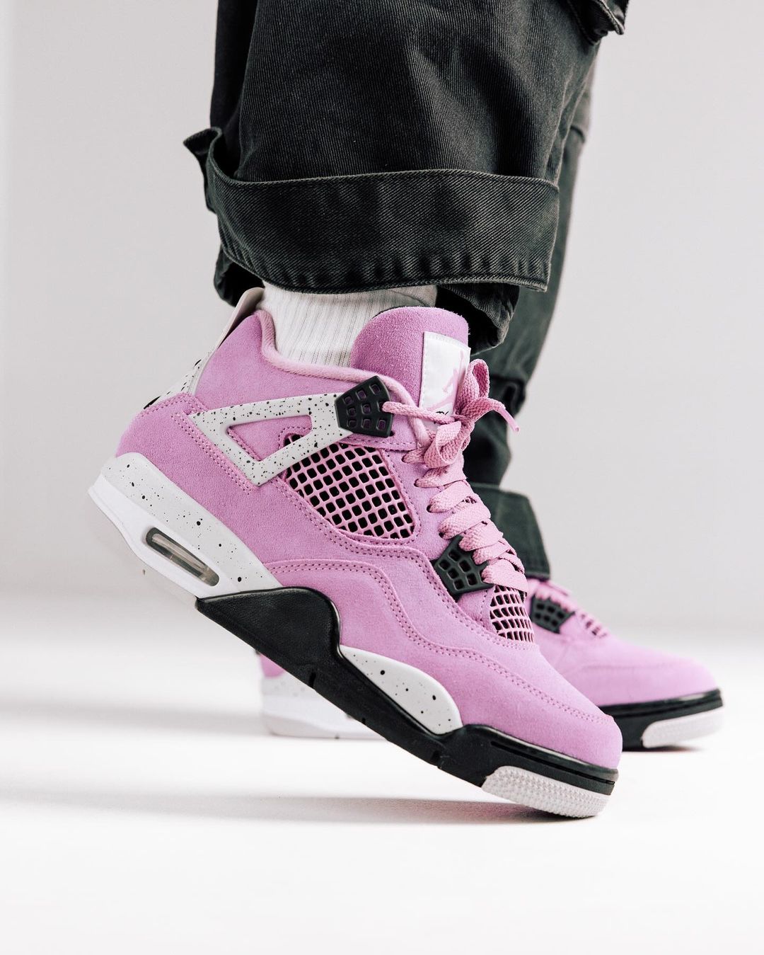 【2024年 10/26 発売予定】ナイキ ウィメンズ エア ジョーダン 4 “オーキッド” (NIKE WMNS AIR JORDAN 4 “Orchid”) [AQ9129-501]