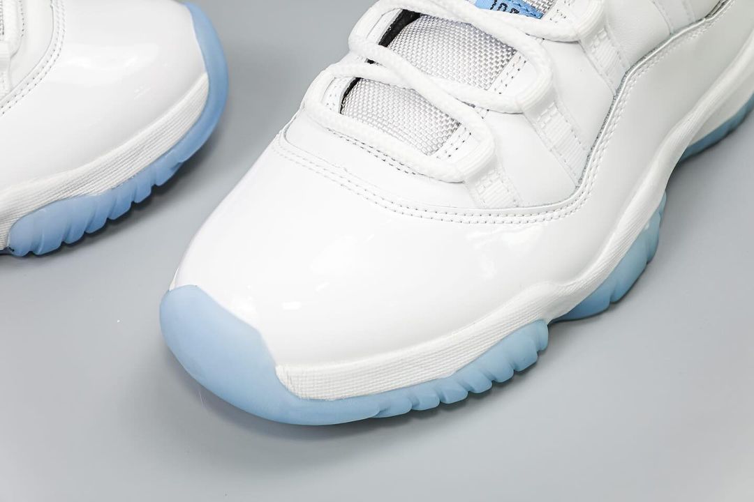 【2024年 12/14 発売予定】ナイキ エア ジョーダン 11 レトロ “ホワイト/レジェンドブルー” (NIKE AIR JORDAN 11 RETRO “White/Legend Blue”) [CT8012-104]