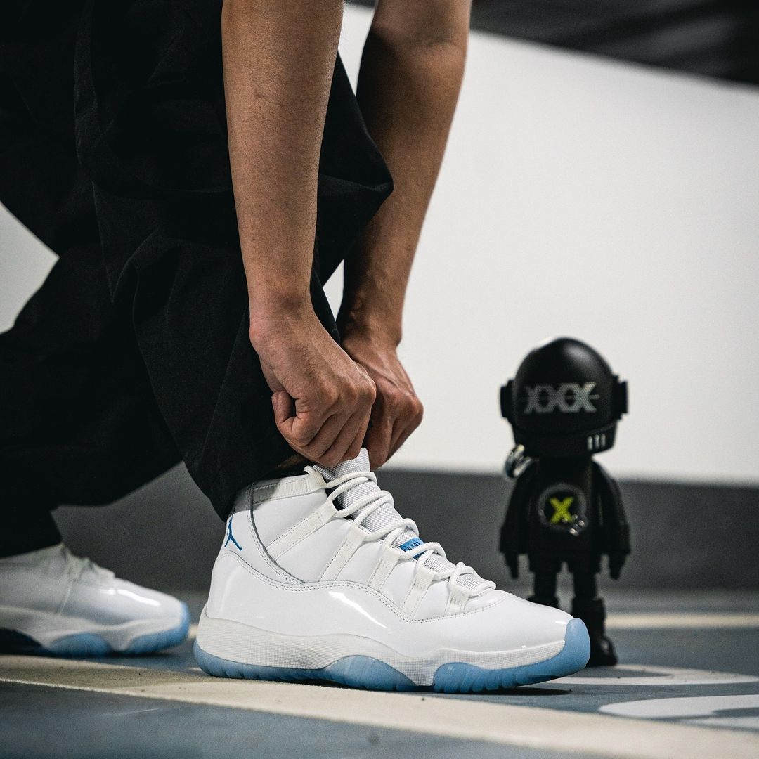 【2024年 12/14 発売予定】ナイキ エア ジョーダン 11 レトロ “ホワイト/レジェンドブルー” (NIKE AIR JORDAN 11 RETRO “White/Legend Blue”) [CT8012-104]