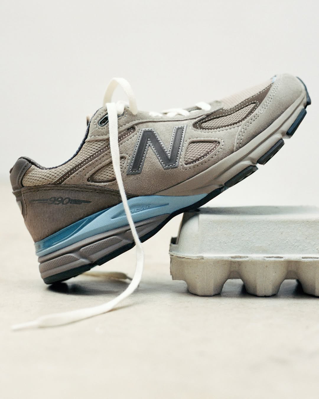 【2024年 12/13 発売】AURALEE × New Balance U990 AL4/AR4 (オーラリー ニューバランス) [U990AL4/U990AR4]