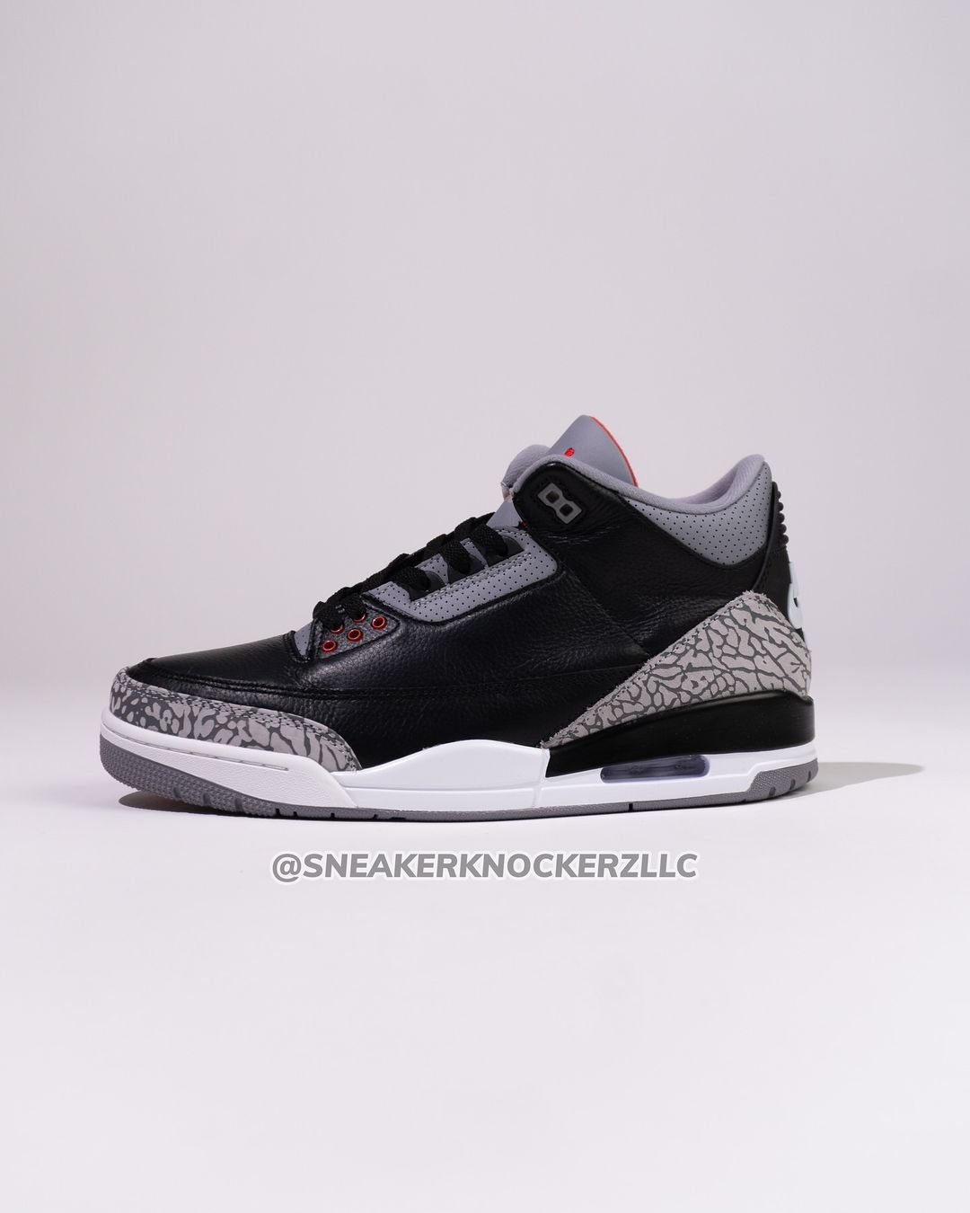 【2024年 11/23 発売】ナイキ エア ジョーダン 3 OG “ブラックセメント” (NIKE AIR JORDAN 3 OG “Black Cement”) [DN3707-010]