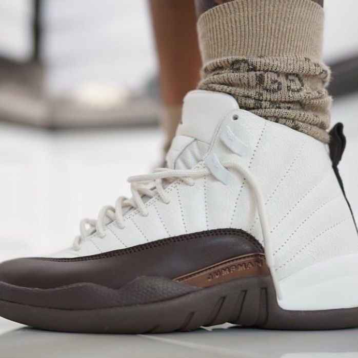 【2024年 12/6 発売予定】SoleFly × NIKE AIR JORDAN 12 RETRO SP “White/Baroque Brown” (ソールフライ ナイキ エア ジョーダン 12 レトロ SP “ホワイト/バロックブラウン”) [FZ5026-100]