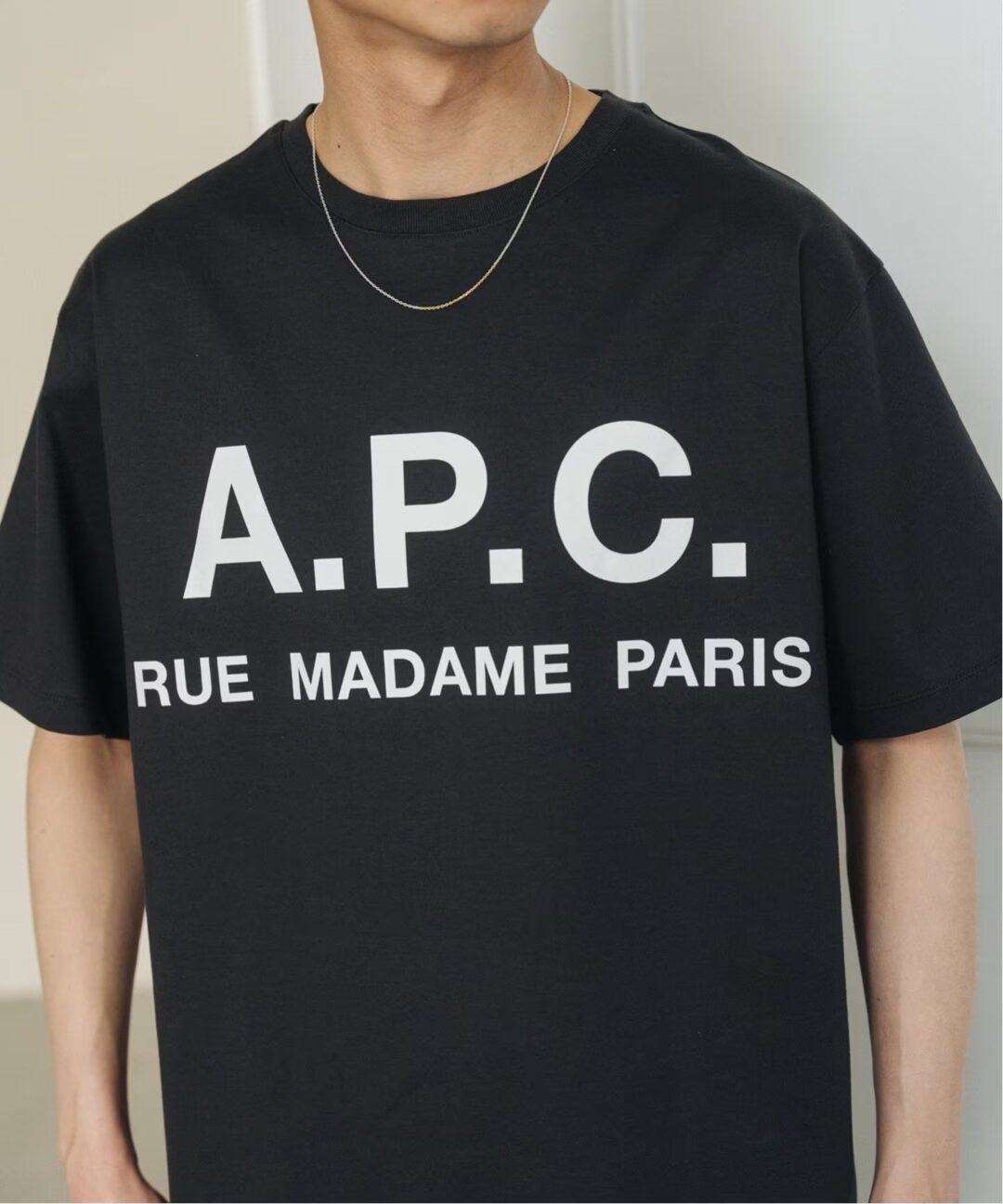 EDIFICE × A.P.C. 別注オーバーサイズロゴTシャツが発売 (エディフィス アーペーセー)