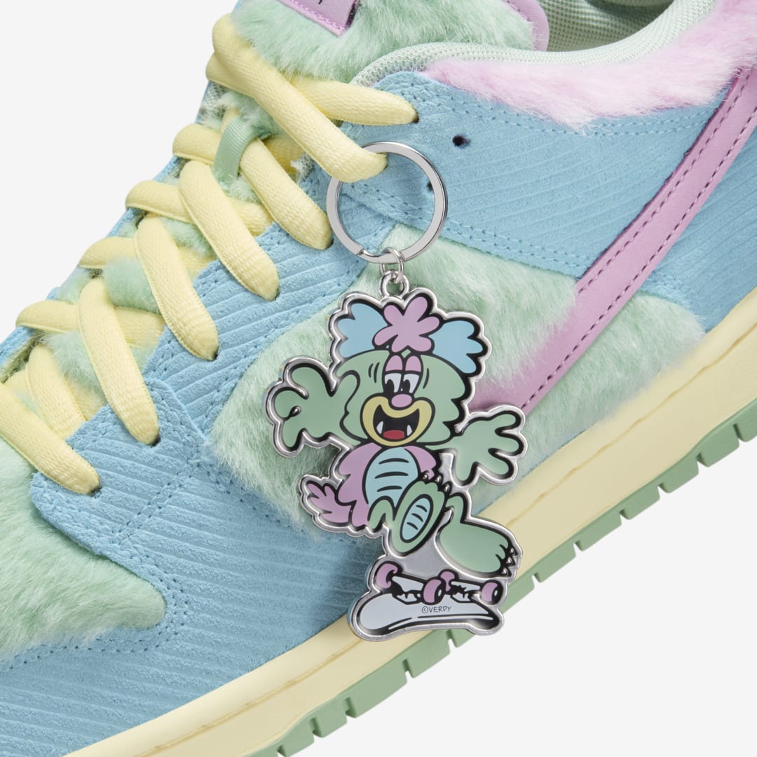 【国内 2024年 9/20 発売】VERDY × NIKE SB DUNK LOW “Visty” (ヴェルディ ナイキ SB ダンク ロー “ヴィスティ”) [FN6040-400]