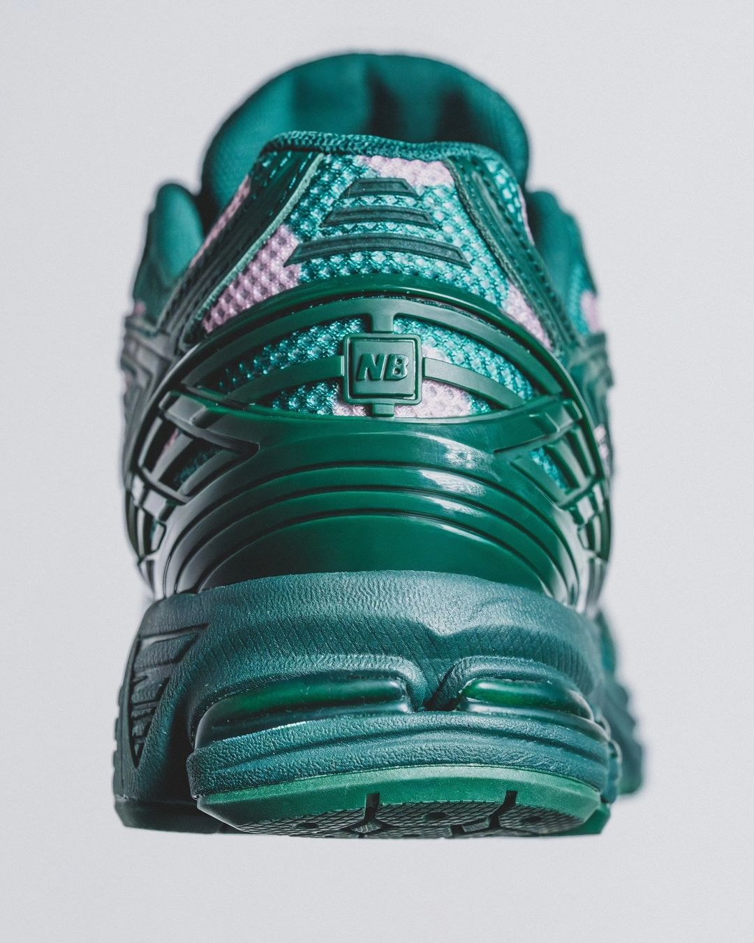 【2024年 秋 発売予定】New Balance M1906 RPI “Polka Dot/Marsh Green” (ニューバランス) [M1906RPI]