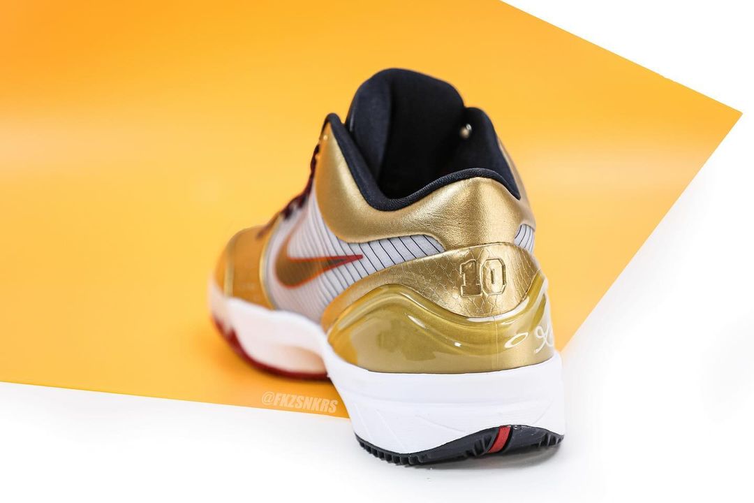 【2024年 8/6 発売】ナイキ コービー 4 プロトロ “ゴールドメダル” (NIKE KOBE 4 PROTRO “Gold Medal”) [FQ3544-100]