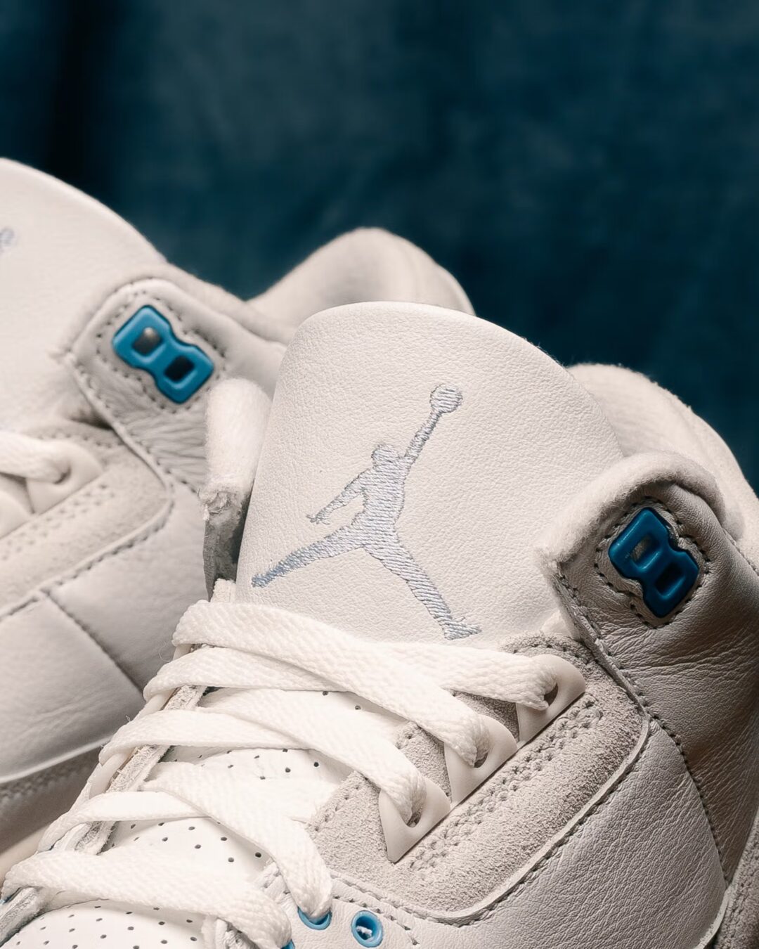 【2025年 2/22 発売】NIKE AIR JORDAN 3 RETRO “Lucky Shorts/Summit White/Hydrogen Blue” (ナイキ エア ジョーダン 3 レトロ “サミットホワイト/ハイドロゲンブルー”) [CT8532-101]