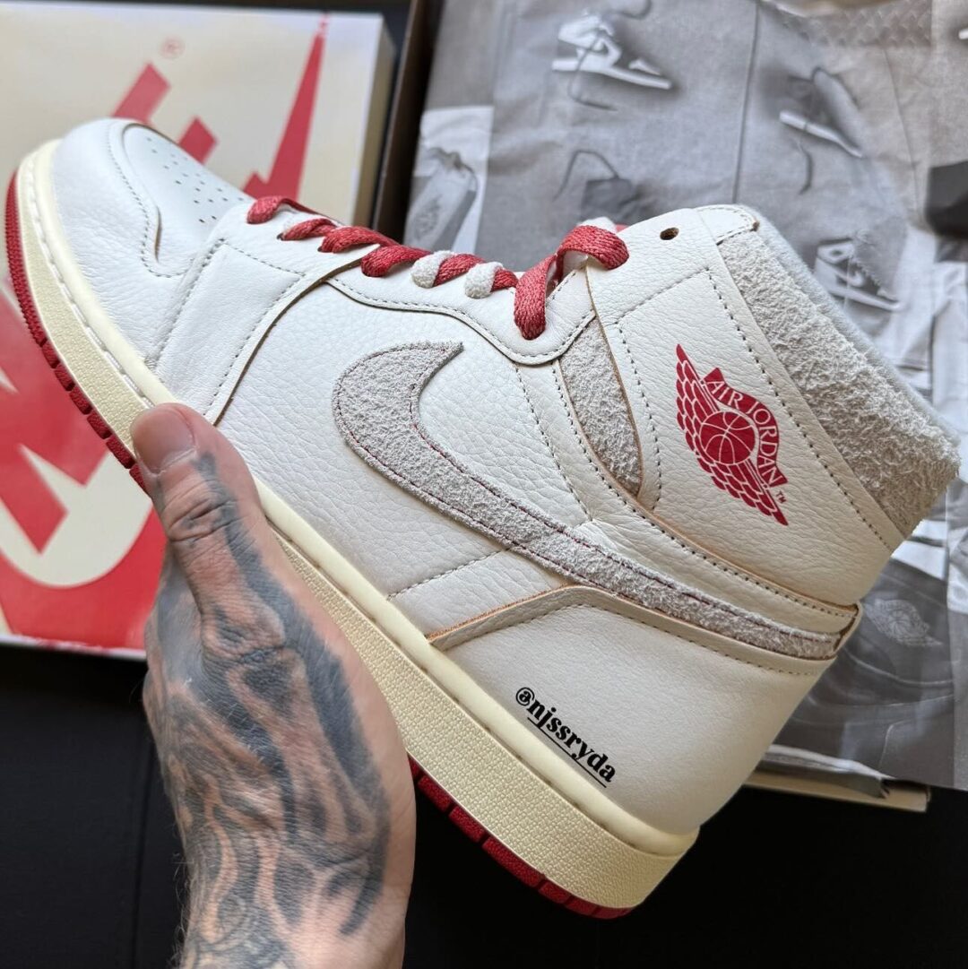 【2025年 4月 発売予定】NIKE WMNS AIR JORDAN 1 HIGH OG “Sail/Cinnabar” (ナイキ ウィメンズ エア ジョーダン 1 ハイ OG “セイル/シナバー”) [DB4612-100]