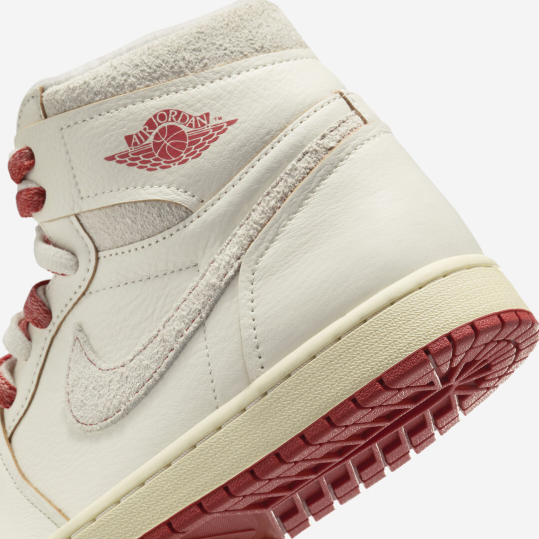 【2025年 4/1 発売】NIKE WMNS AIR JORDAN 1 HIGH OG “Sail/Cinnabar” (ナイキ ウィメンズ エア ジョーダン 1 ハイ OG “セイル/シナバー”) [DB4612-100]