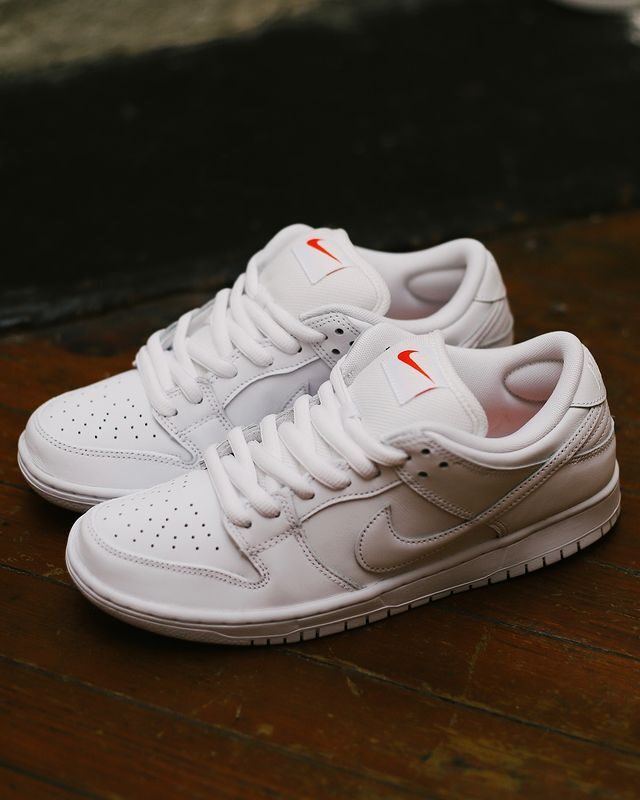 【2024年 8/20 発売】NIKE SB “Orange Label” DUNK LOW ISO “Triple White” (ナイキ エスビー “オレンジレーベル” ダンク ロー “トリプルホワイト”) [FJ1674-100]