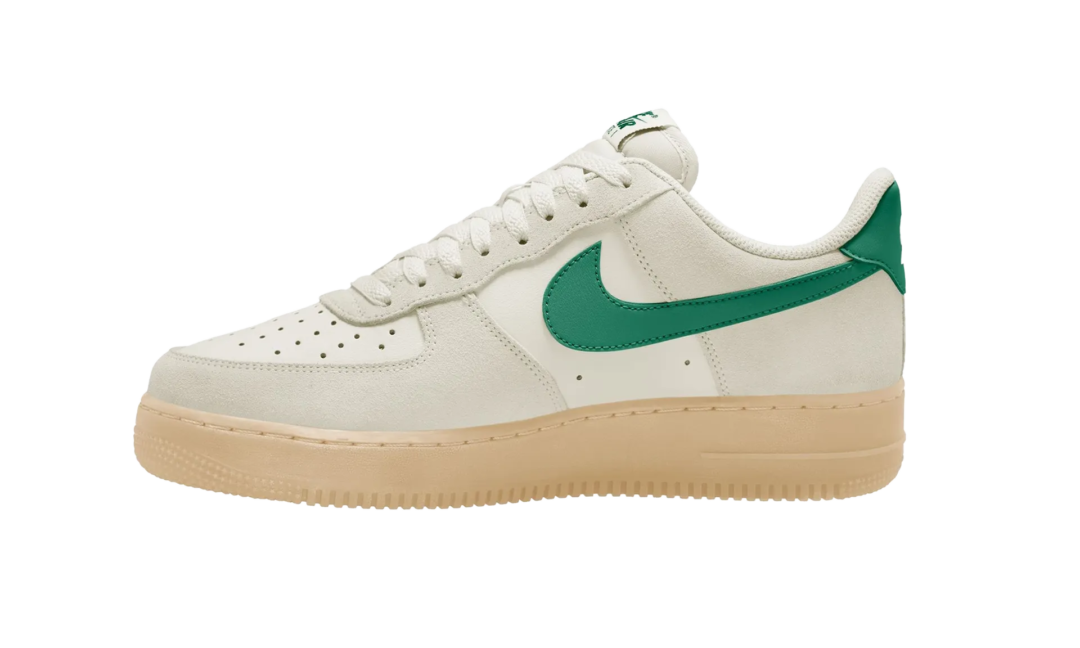 【2024年 7/1 発売】ナイキ エア フォース 1 07 ロー “ファントム/マラカイト/ガム” (NIKE AIR FORCE 1 07 LOW “Phantom/Malachite/Gum Yellow”) [FQ8714-001]