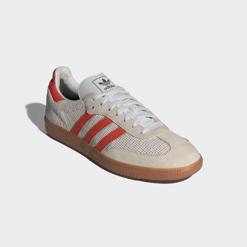 【海外発売】アディダス オリジナルス サンバ OG “ホワイト/プリラブドレッド/ガム” (adidas Originals SAMBA OG “Crystal White/Preloved Red/Gum”) [IG1380]