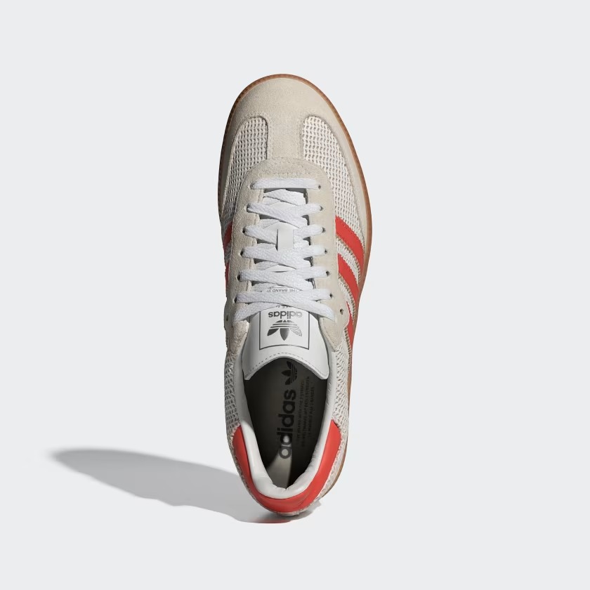 【海外発売】アディダス オリジナルス サンバ OG “ホワイト/プリラブドレッド/ガム” (adidas Originals SAMBA OG “Crystal White/Preloved Red/Gum”) [IG1380]