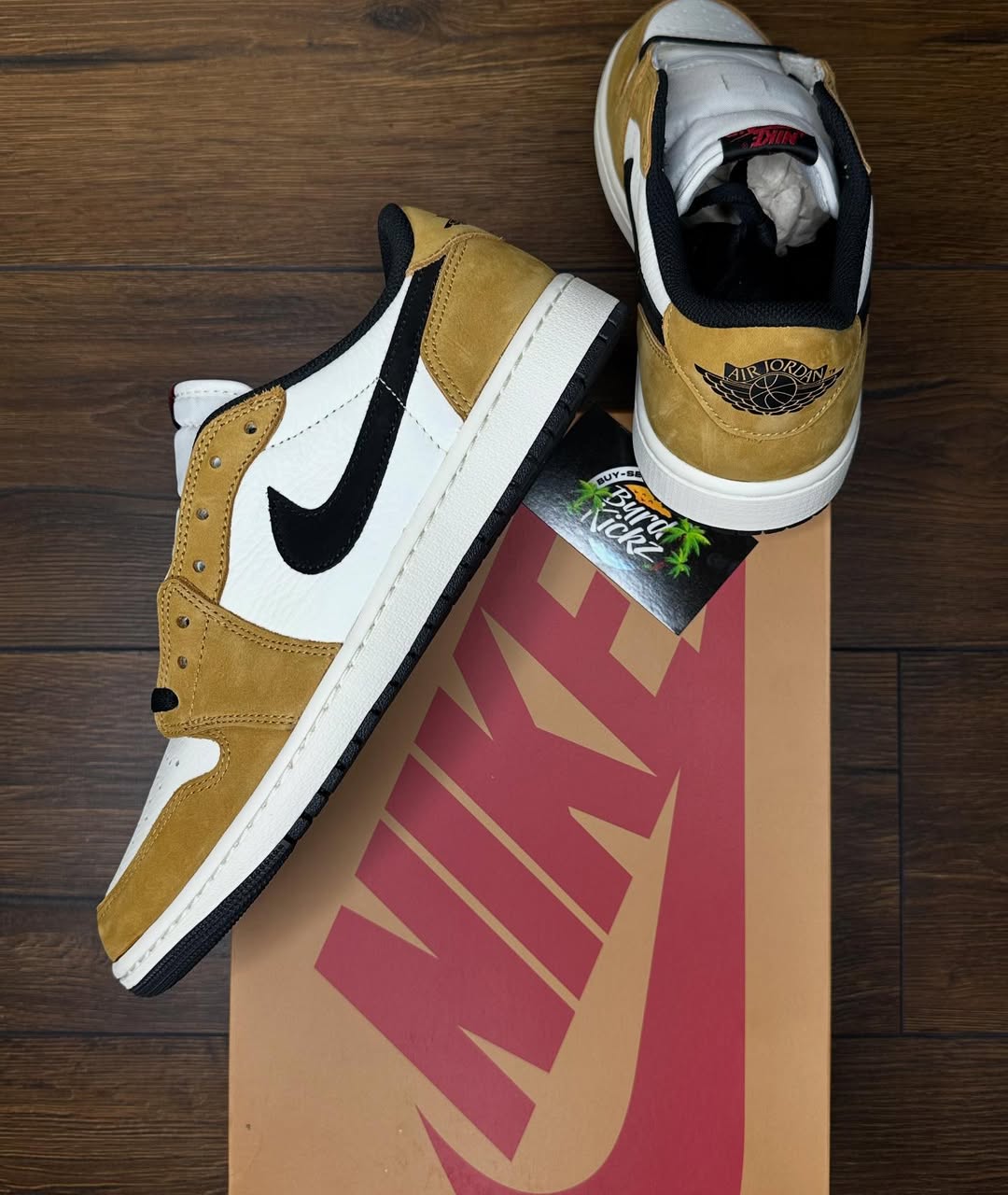 【2025年 1/4 発売予定】NIKE AIR JORDAN 1 RETRO LOW OG “Rookie of the Year” (ナイキ エア ジョーダン 1 レトロ ロー “ルーキー オブ ザ イヤー”) [CZ0790-107]