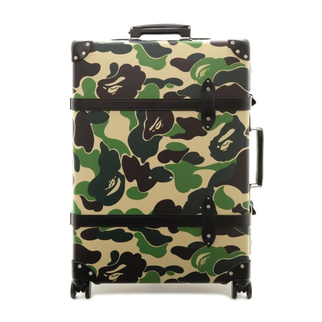 ラグジュアリーなトラベル・ライフスタイルブランド GLOBE-TROTTER × A BATHING APE コラボが2024年 4/17 発売 (グローブ・トロッター ア ベイシング エイプ)